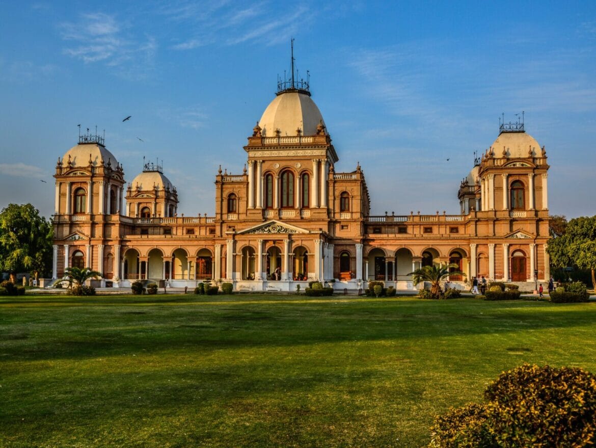 Noor Mahal Bahawalpur
